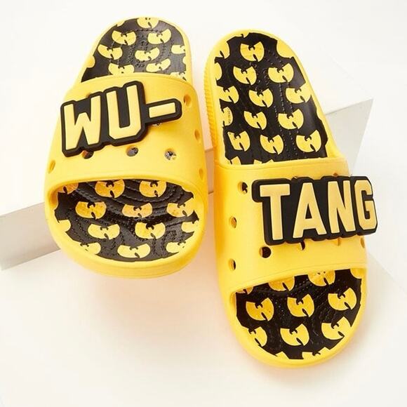 Crocs Classic Wu-Tang Slide Sandals in Yellow/Black Mens Size 5 Womens 7 - Picture 1 of 14